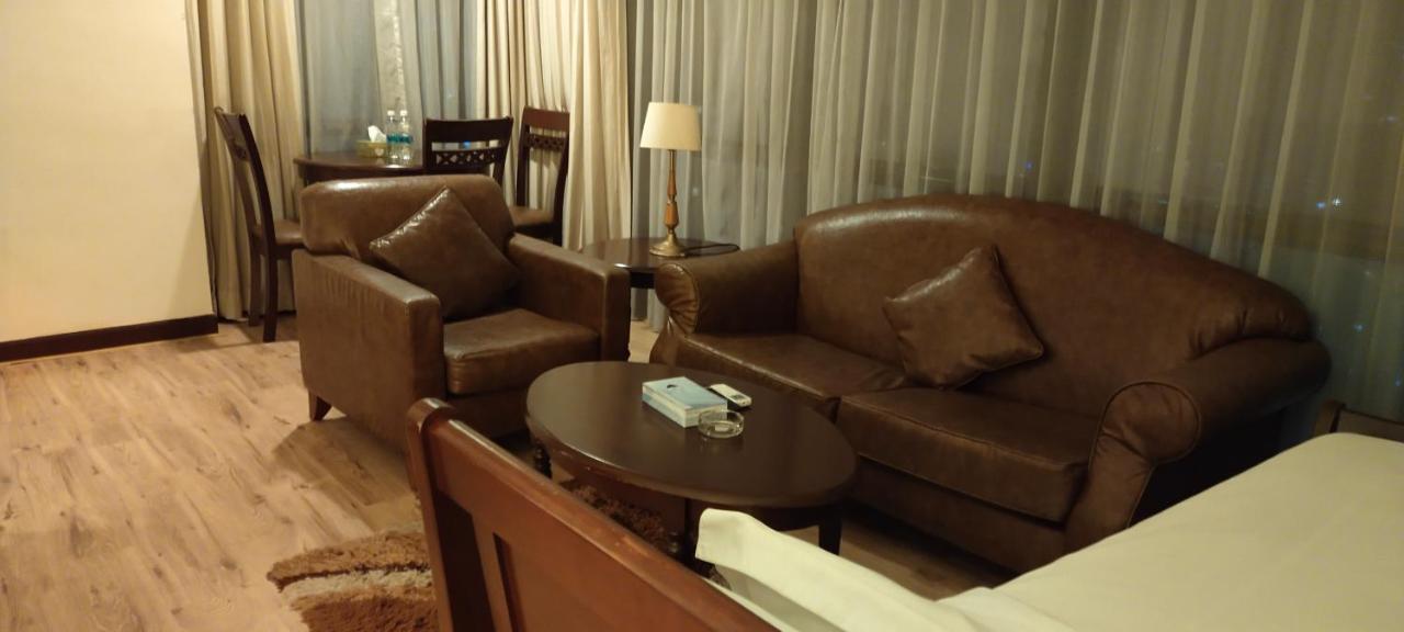 King Service Suite At Times Square Kuala Lumpur Luaran gambar