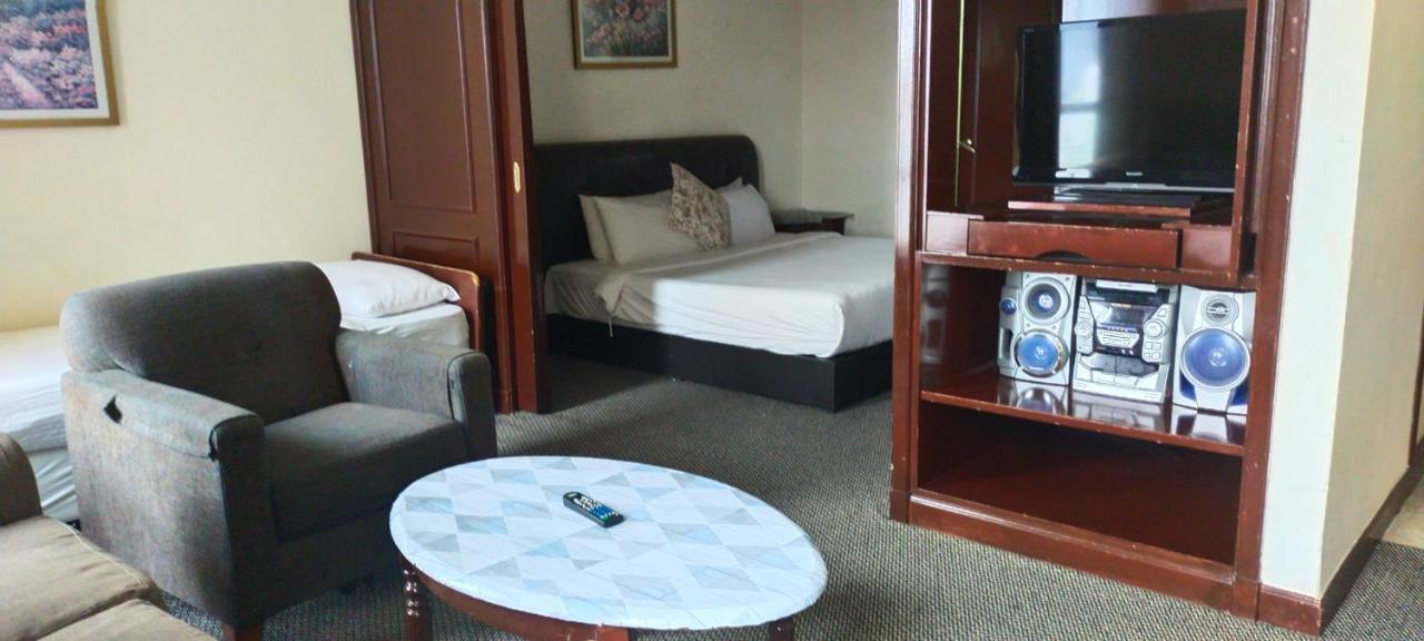 King Service Suite At Times Square Kuala Lumpur Luaran gambar